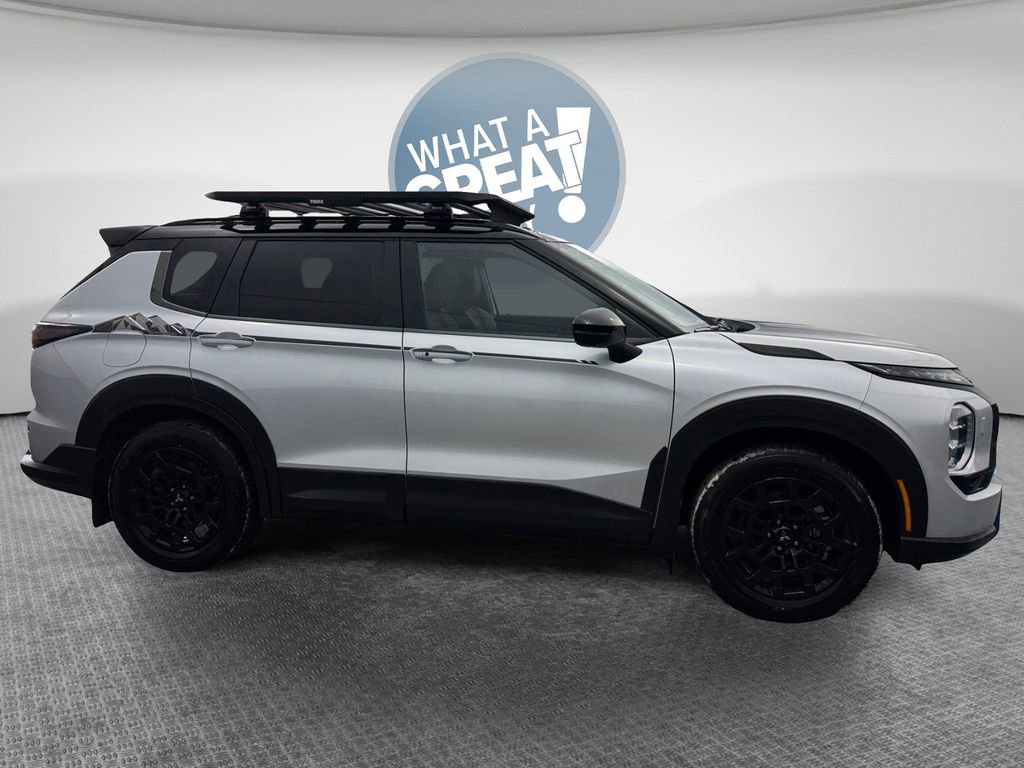 New 2026 Mitsubishi Outlander Trail Edition image 2