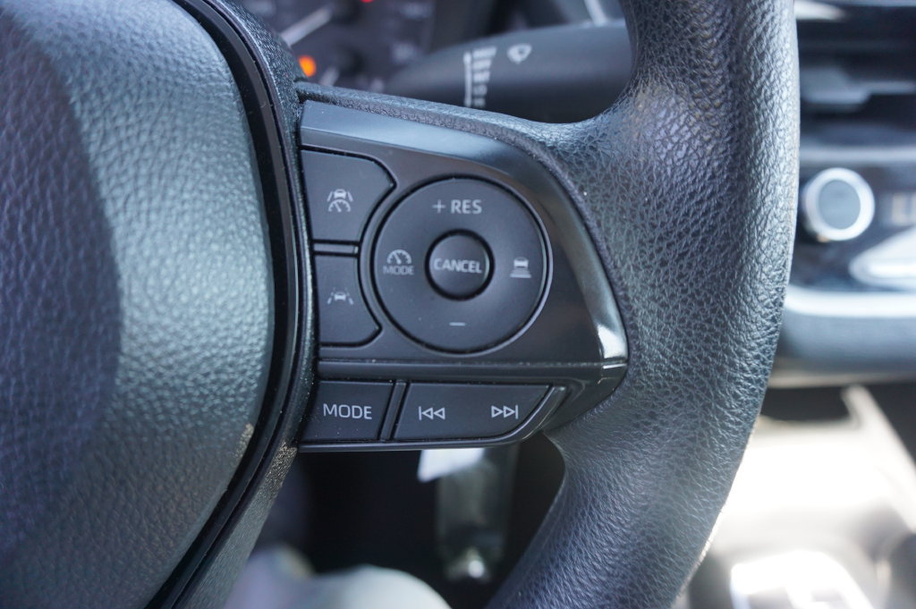 Used 2024 Toyota Corolla LE FWD image 8