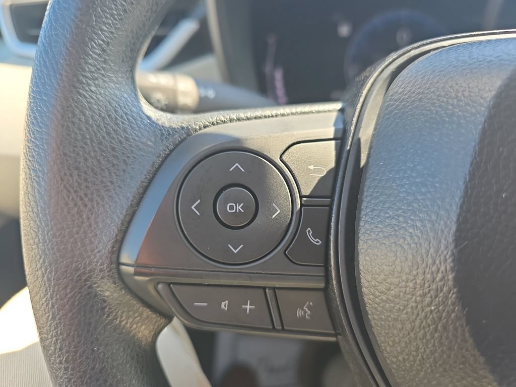 Used 2026 Toyota Corolla LE FWD image 24