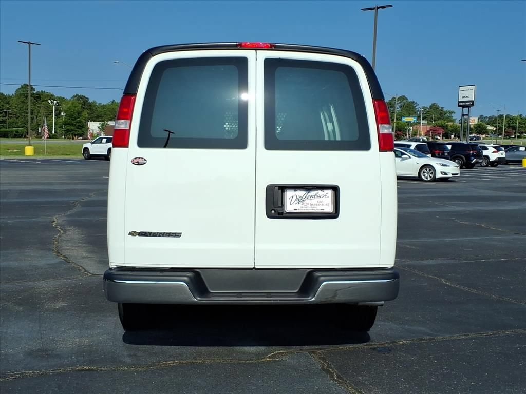 Used 2025 Chevrolet Express 2500 w/ Driver Convenience Package RWD image 14