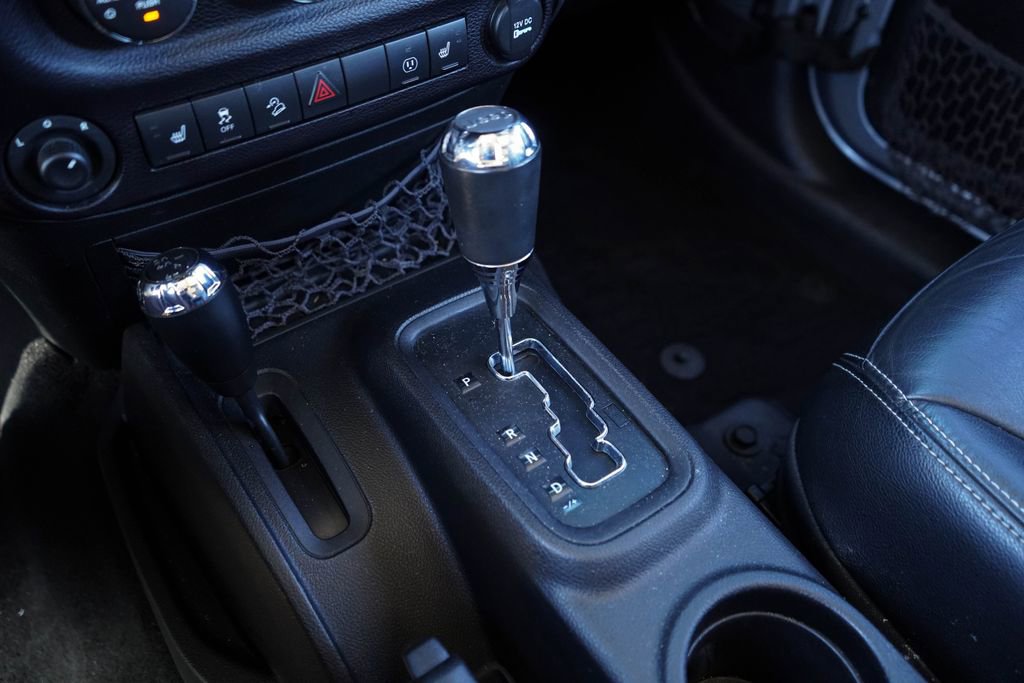 Used 2016 Jeep Wrangler Unlimited Sahara w/ Max Tow Package image 30