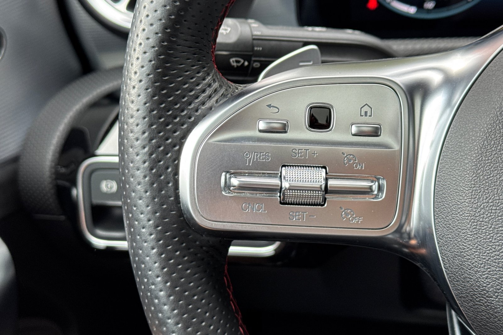 Used 2022 Mercedes-Benz CLA 250 image 28