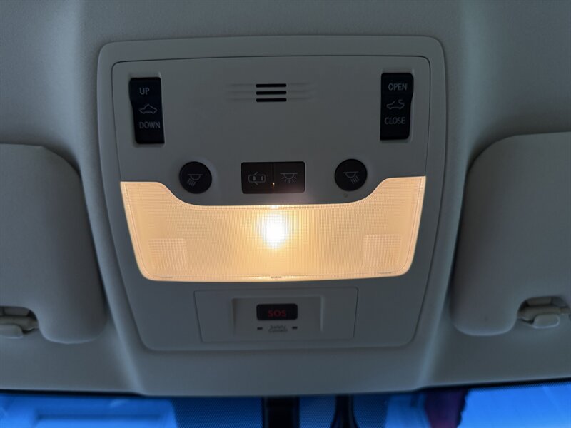 Used 2015 Lexus ES 350 w/ Luxury Package FWD image 16