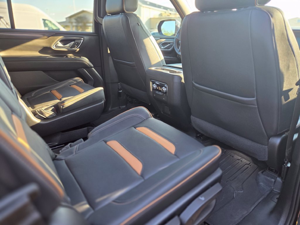 Used 2022 GMC Yukon AT4 AWD/4WD image 12