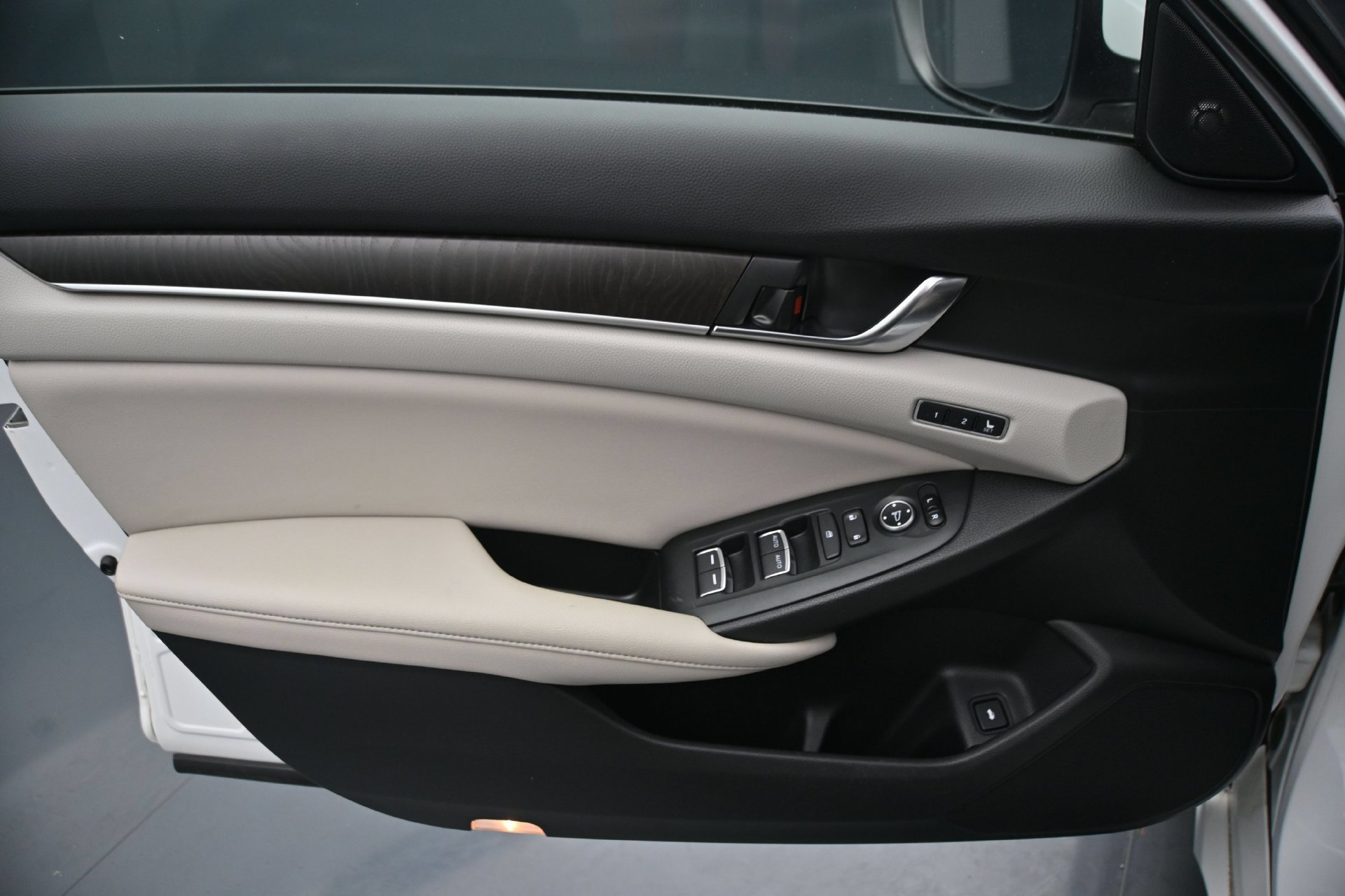 Used 2019 Honda Accord Touring image 20