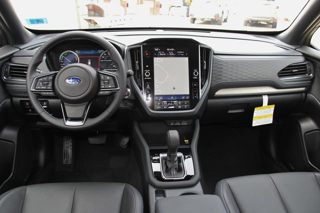 Used 2025 Subaru Forester Limited AWD/4WD image 33