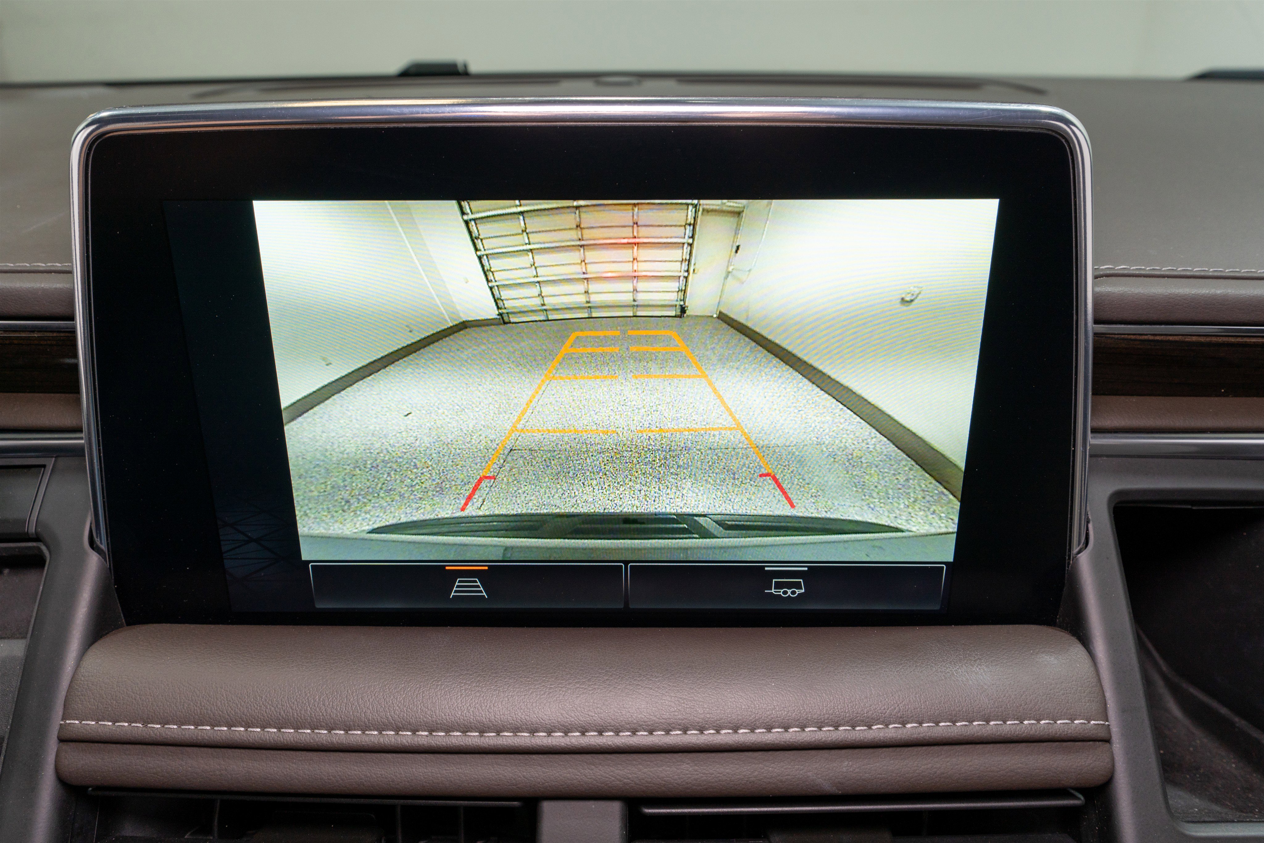 Used 2022 GMC Yukon SLE RWD image 18