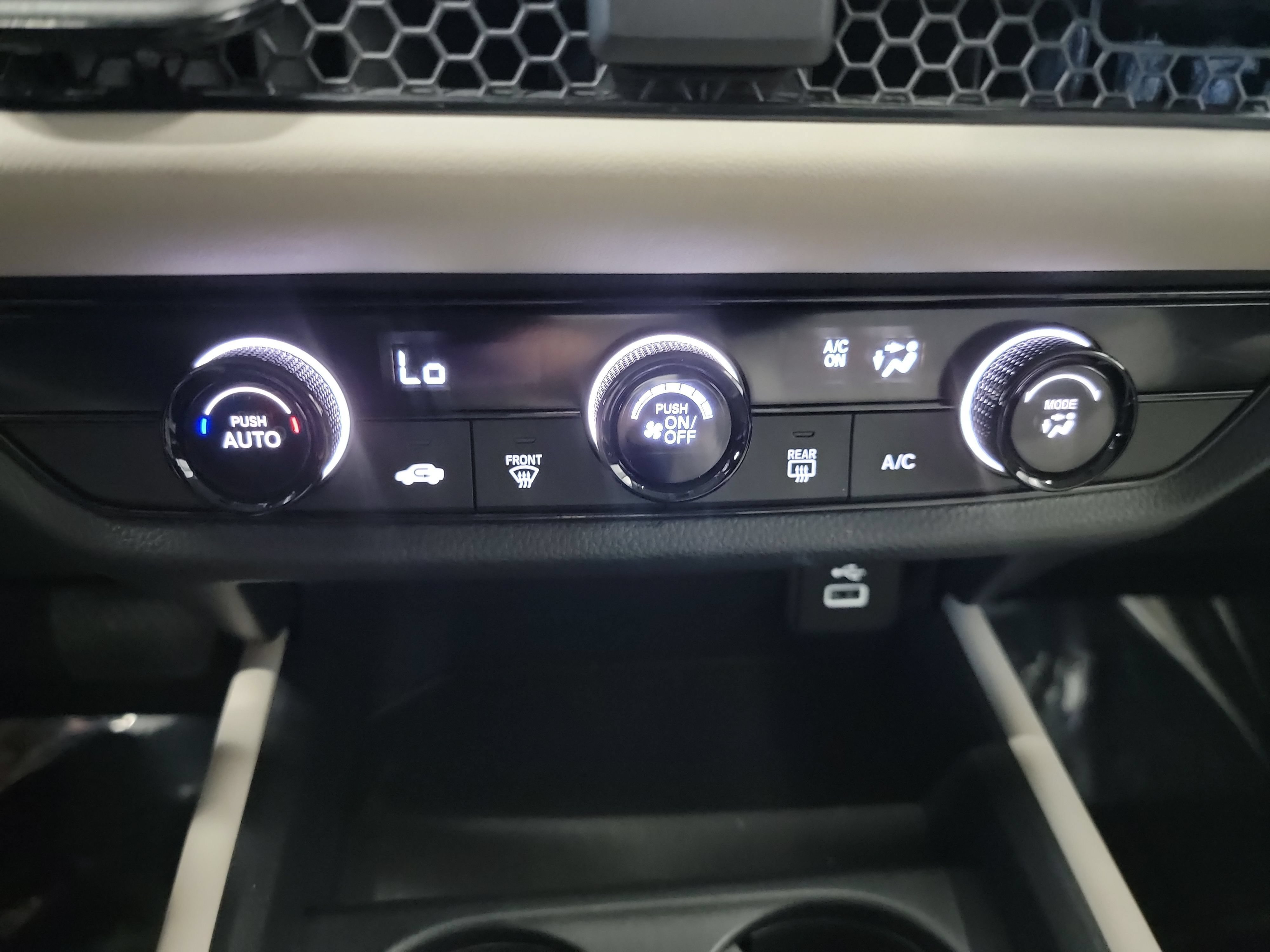 Used 2024 Honda HR-V LX image 21