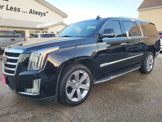 Used 2019 Cadillac Escalade ESV Premium Luxury image 26