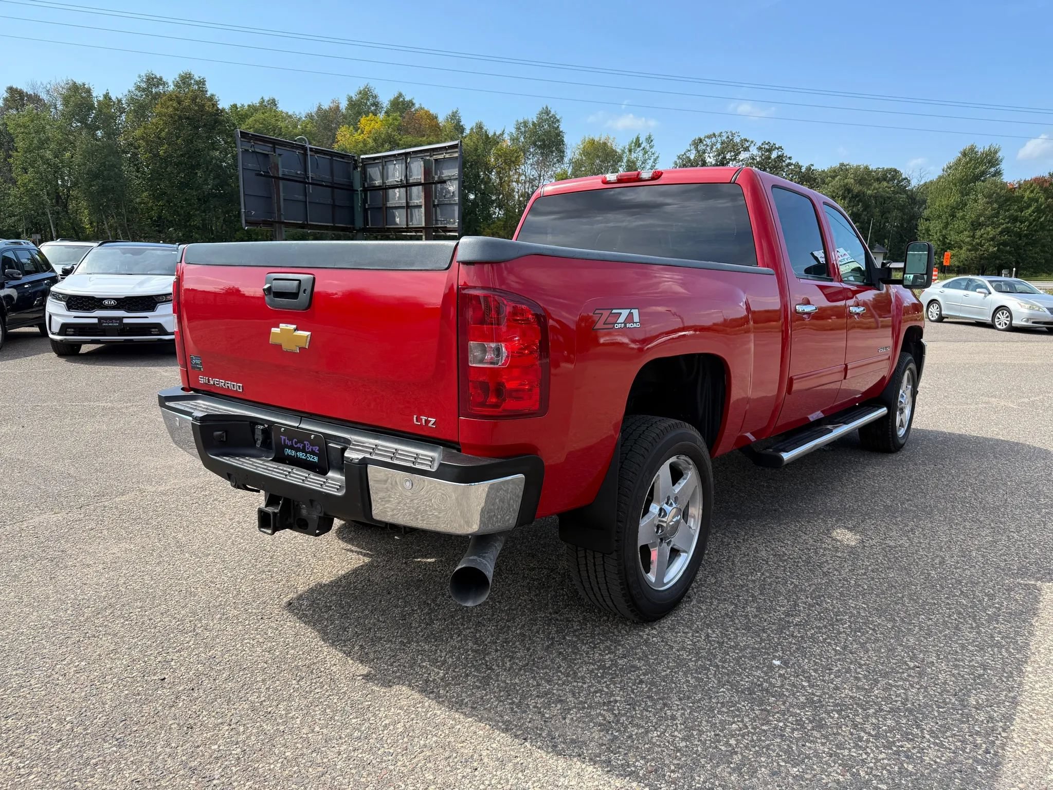 Used 2014 Chevrolet Silverado 2500 LTZ w/ LTZ Plus Package AWD/4WD image 5
