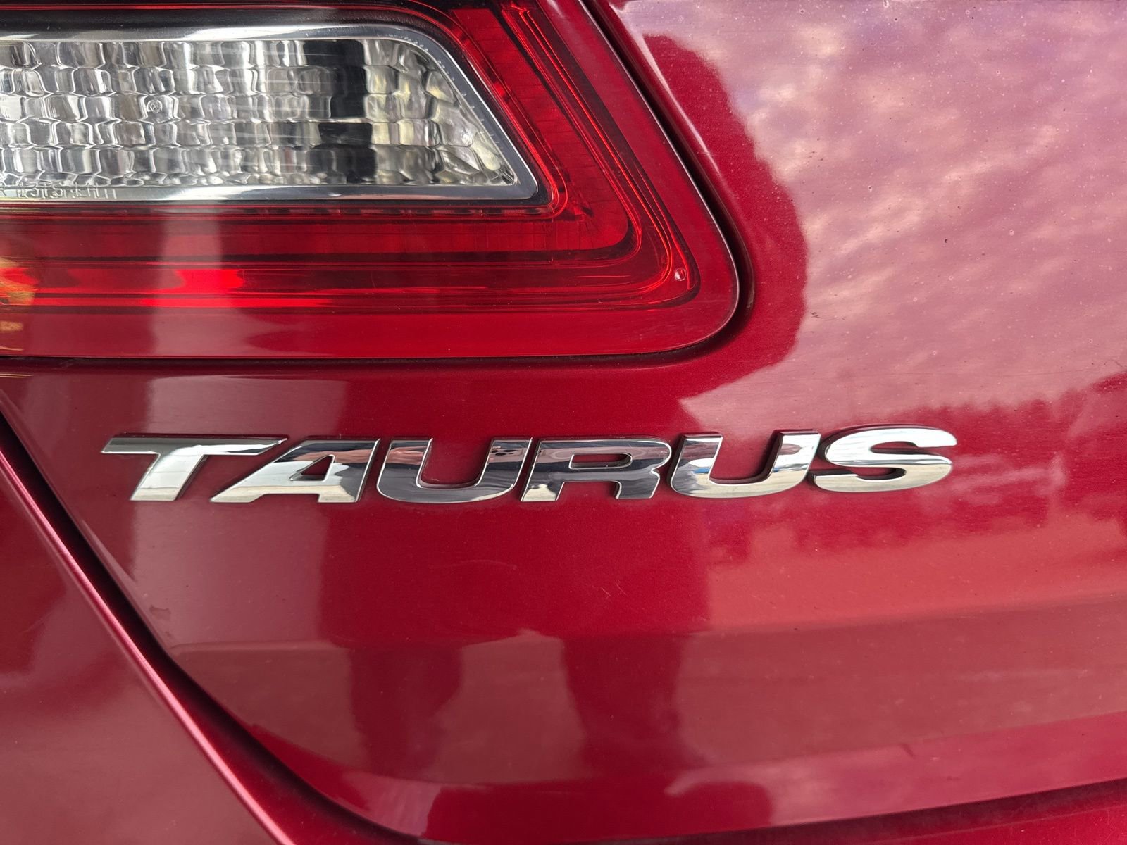 Used 2016 Ford Taurus SHO w/ Equipment Group 401A image 14