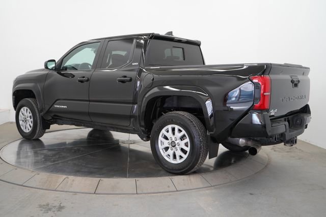 Used 2024 Toyota Tacoma SR5 image 5