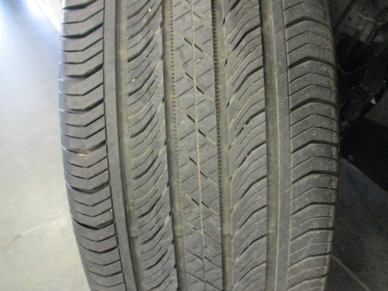 Used 2023 Buick Envision Avenir AWD/4WD image 29