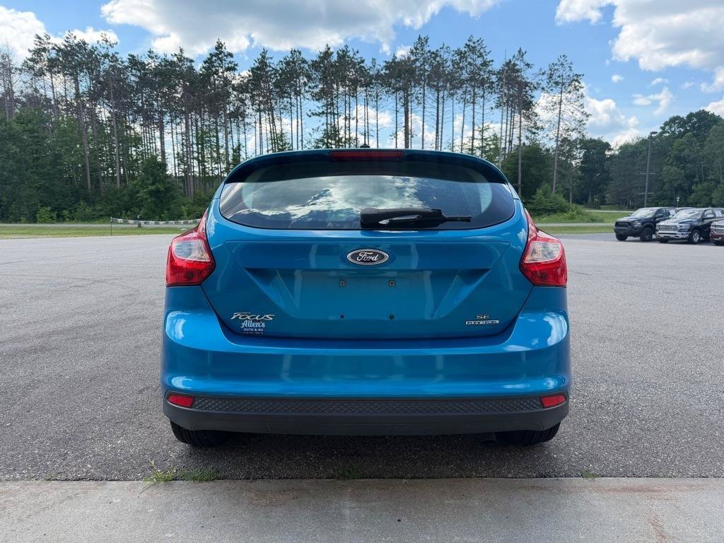 Used 2013 Ford Focus SE w/ SE Winter Pkg FWD image 5