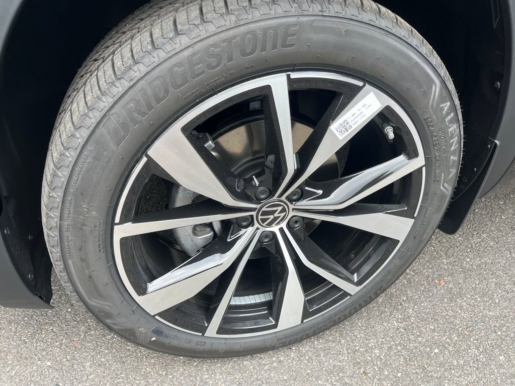 New 2026 Volkswagen Atlas SEL Premium R-Line video 2