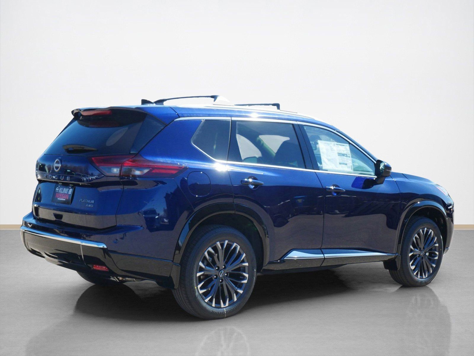 New 2026 Nissan Rogue Platinum AWD/4WD image 2