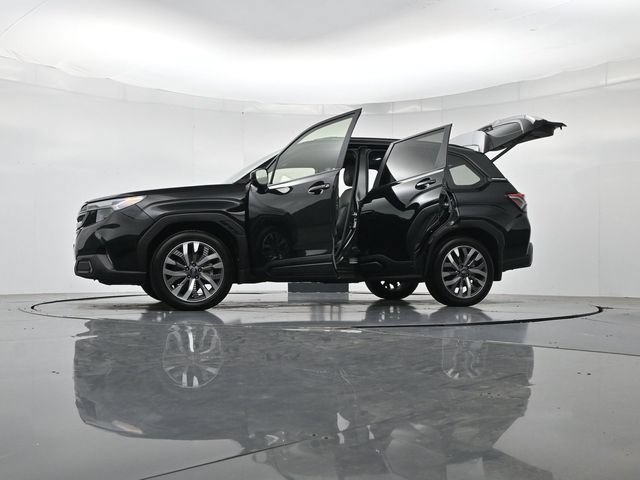 Used 2025 Subaru Forester Touring w/ Popular Package - Touring AWD/4WD image 56