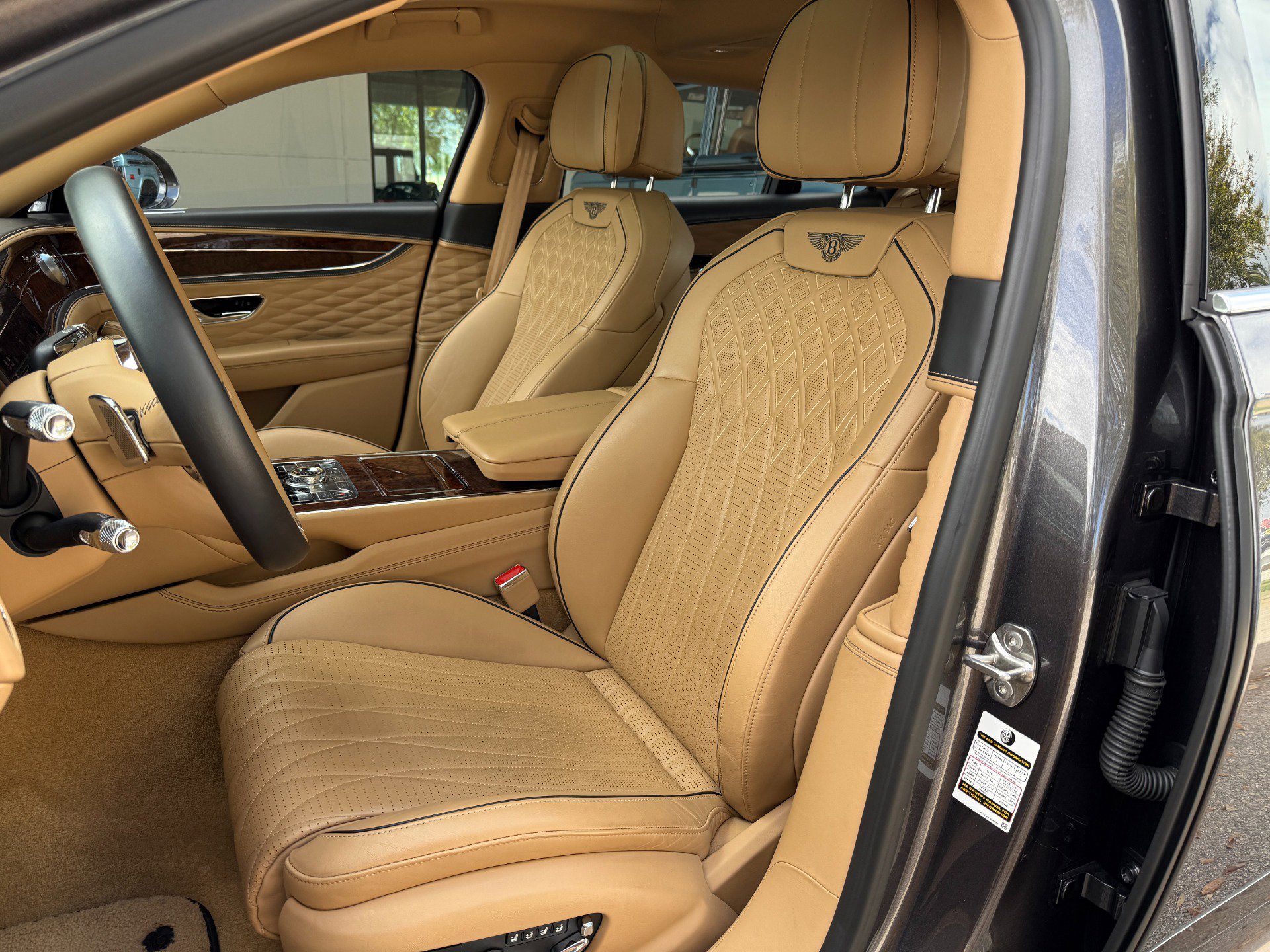 Used 2021 Bentley Flying Spur W12 AWD/4WD image 22