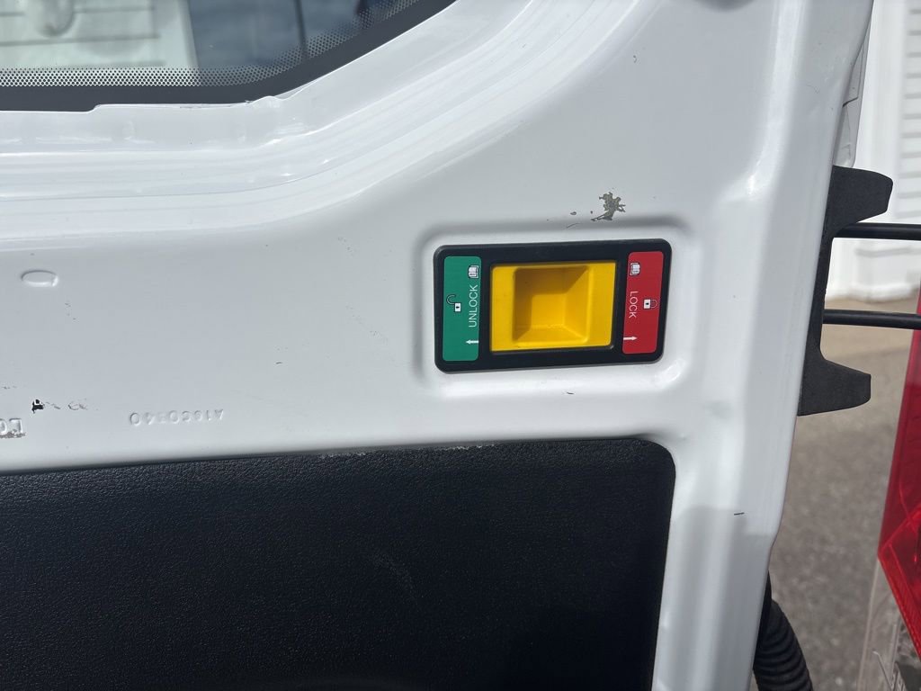 Used 2024 Ford Transit 250 Low Roof AWD w/ Exterior Upgrade Package image 11