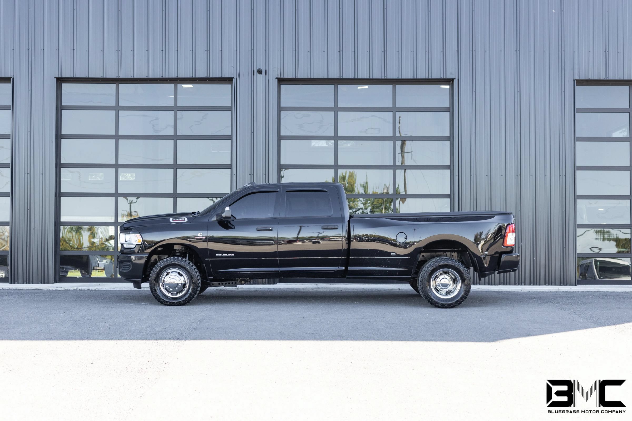 Used 2019 RAM 3500 Tradesman AWD/4WD image 1