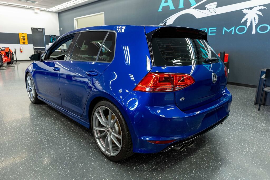 Used 2017 Volkswagen Golf R 4-Door image 2