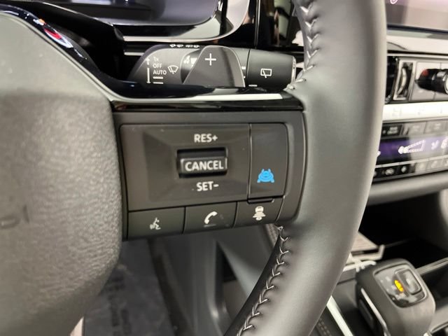 New 2026 Nissan Pathfinder Platinum FWD image 22