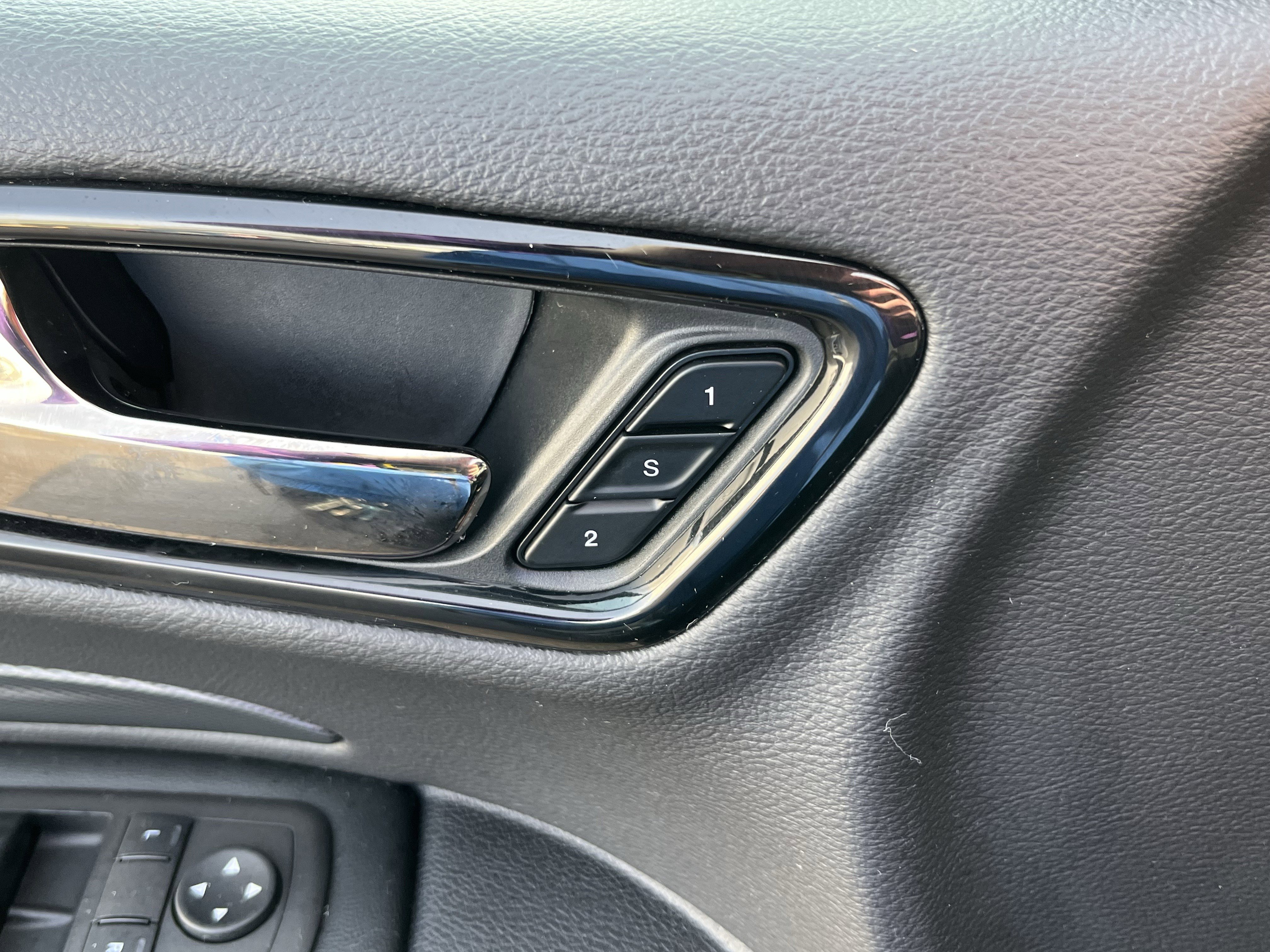 Used 2025 Dodge Durango GT image 18