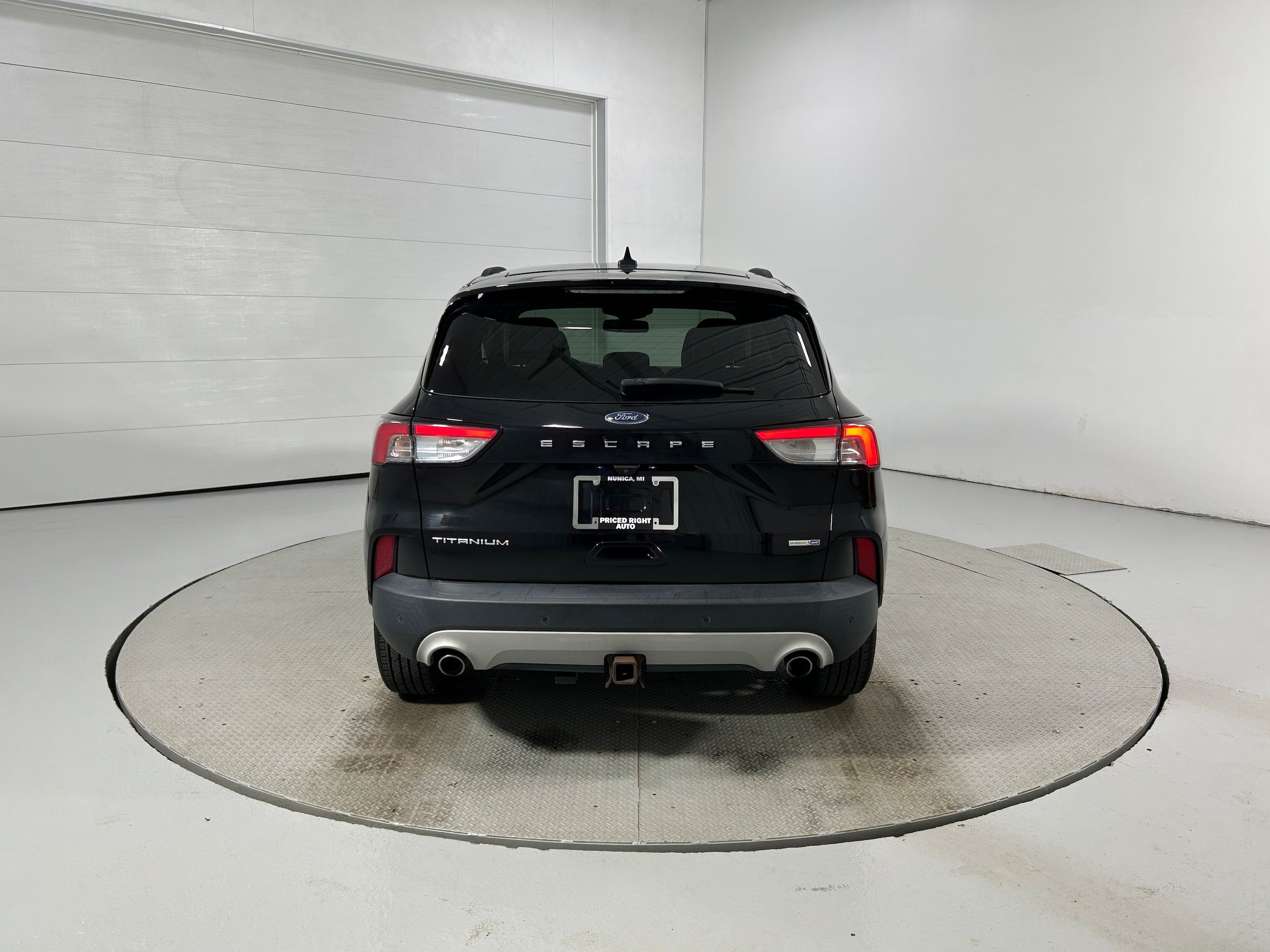 Used 2020 Ford Escape Titanium AWD/4WD image 31