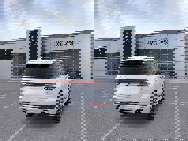 New 2026 Lincoln Aviator AWD image 8