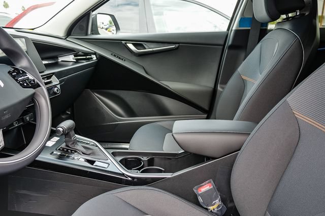 New 2026 Kia Niro LX FWD image 10