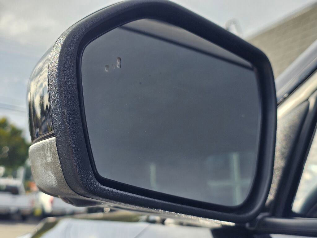 Used 2023 Ford Explorer ST-Line w/ Class IV Trailer Tow Package image 23