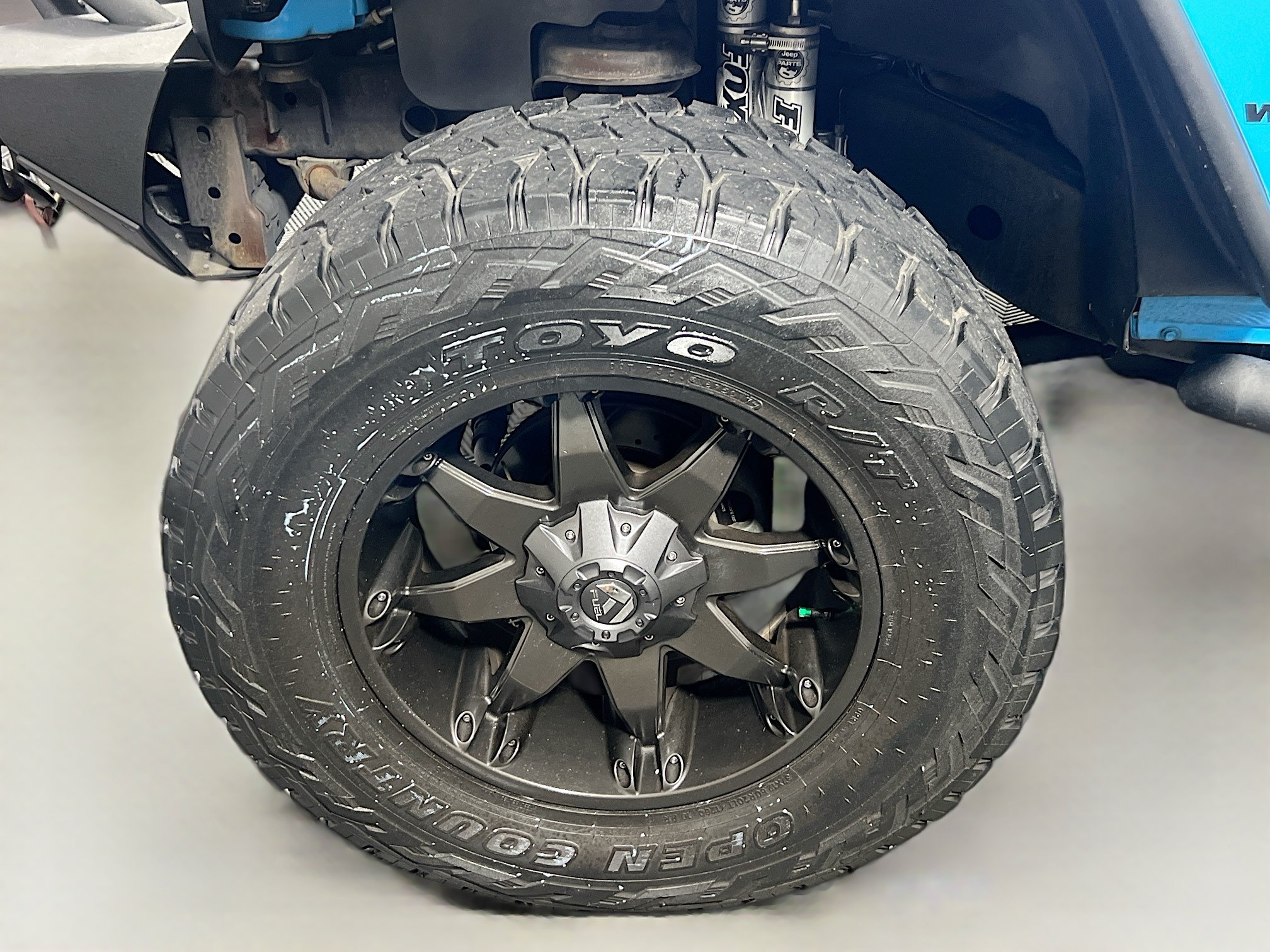 Used 2017 Jeep Wrangler Unlimited Sport w/ Connectivity Group AWD/4WD image 13