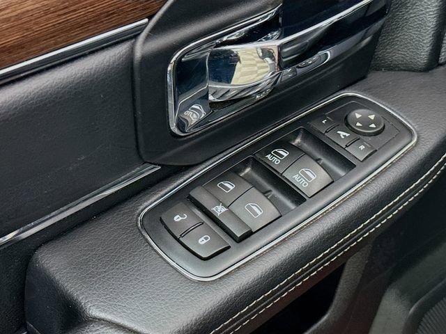 Used 2017 RAM 1500 Laramie w/ Convenience Group AWD/4WD image 19