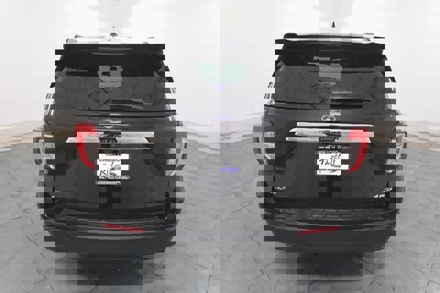 Used 2022 Ford Explorer XLT image 4