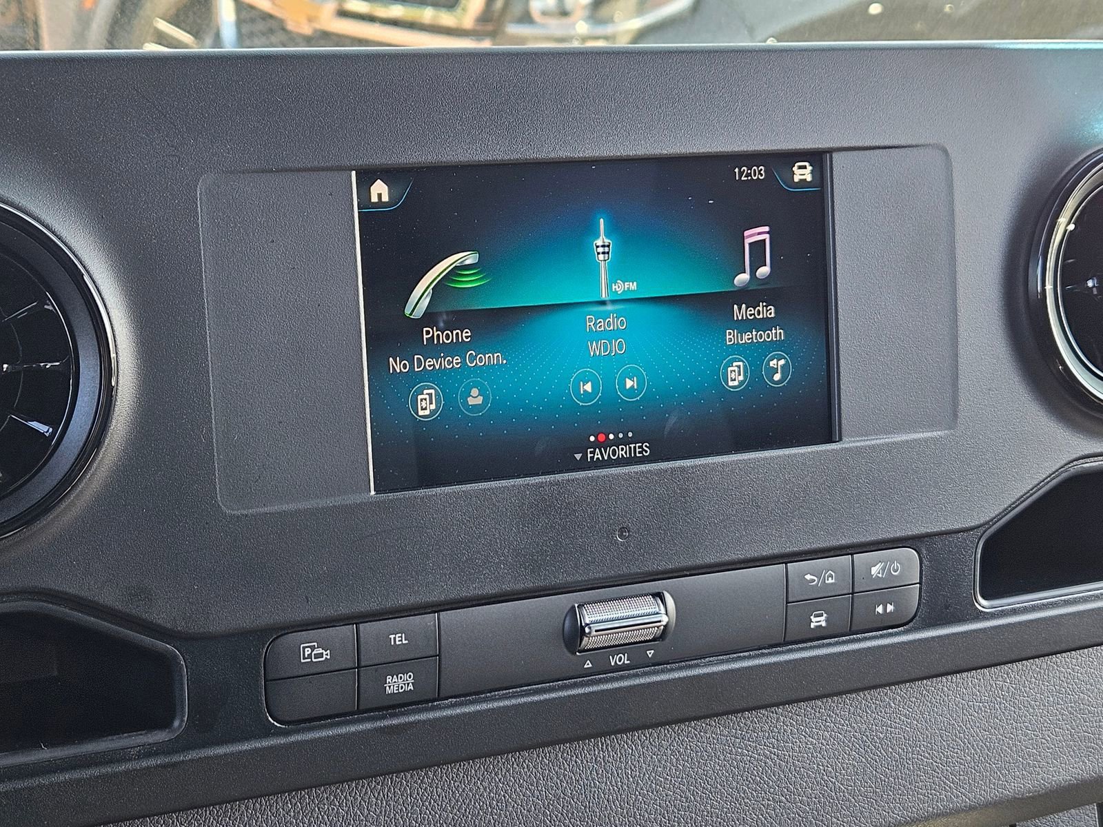 Used 2024 Mercedes-Benz Sprinter 3500 image 19