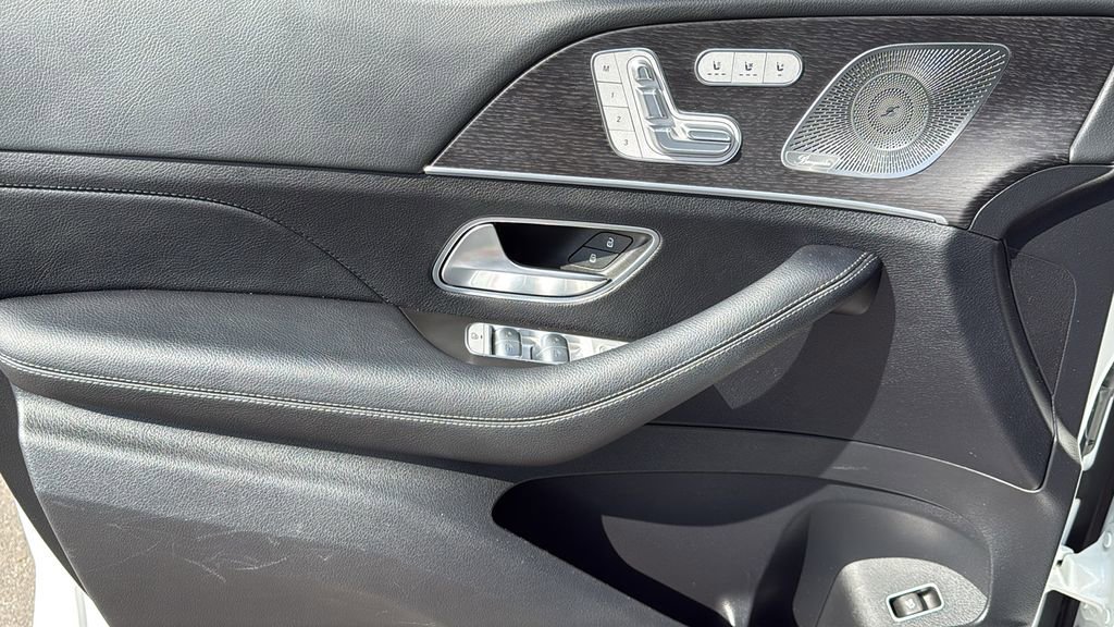 Certified 2024 Mercedes-Benz GLS 450 4MATIC image 21