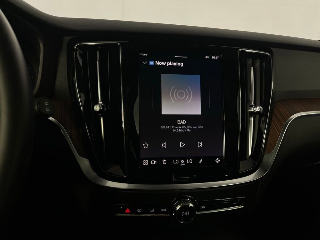 Used 2025 Volvo V60 B5 Cross Country Plus image 19