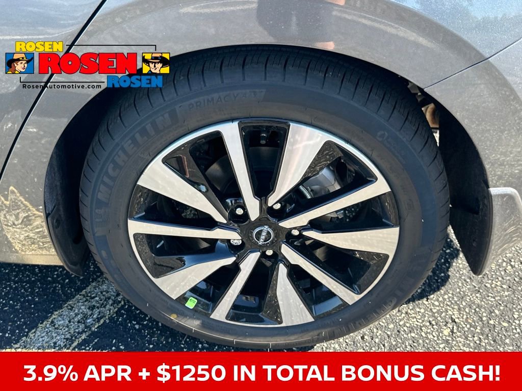 New 2025 Nissan Sentra SV w/ SV Premium Package image 35