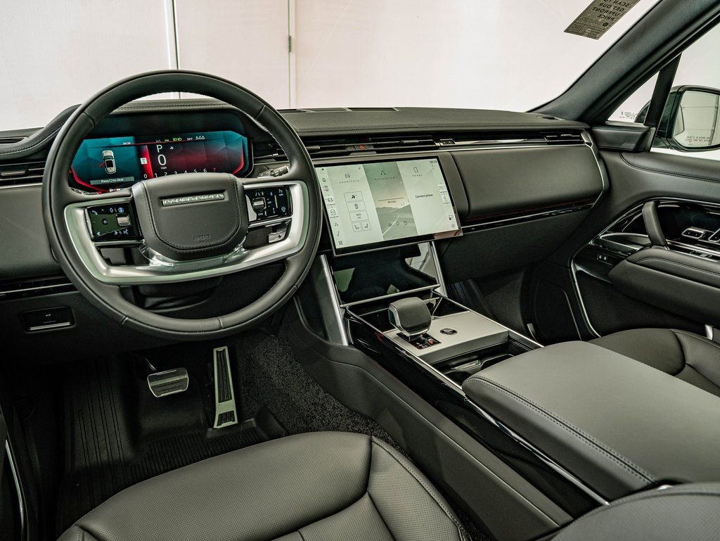 New 2026 Land Rover Range Rover SE image 4