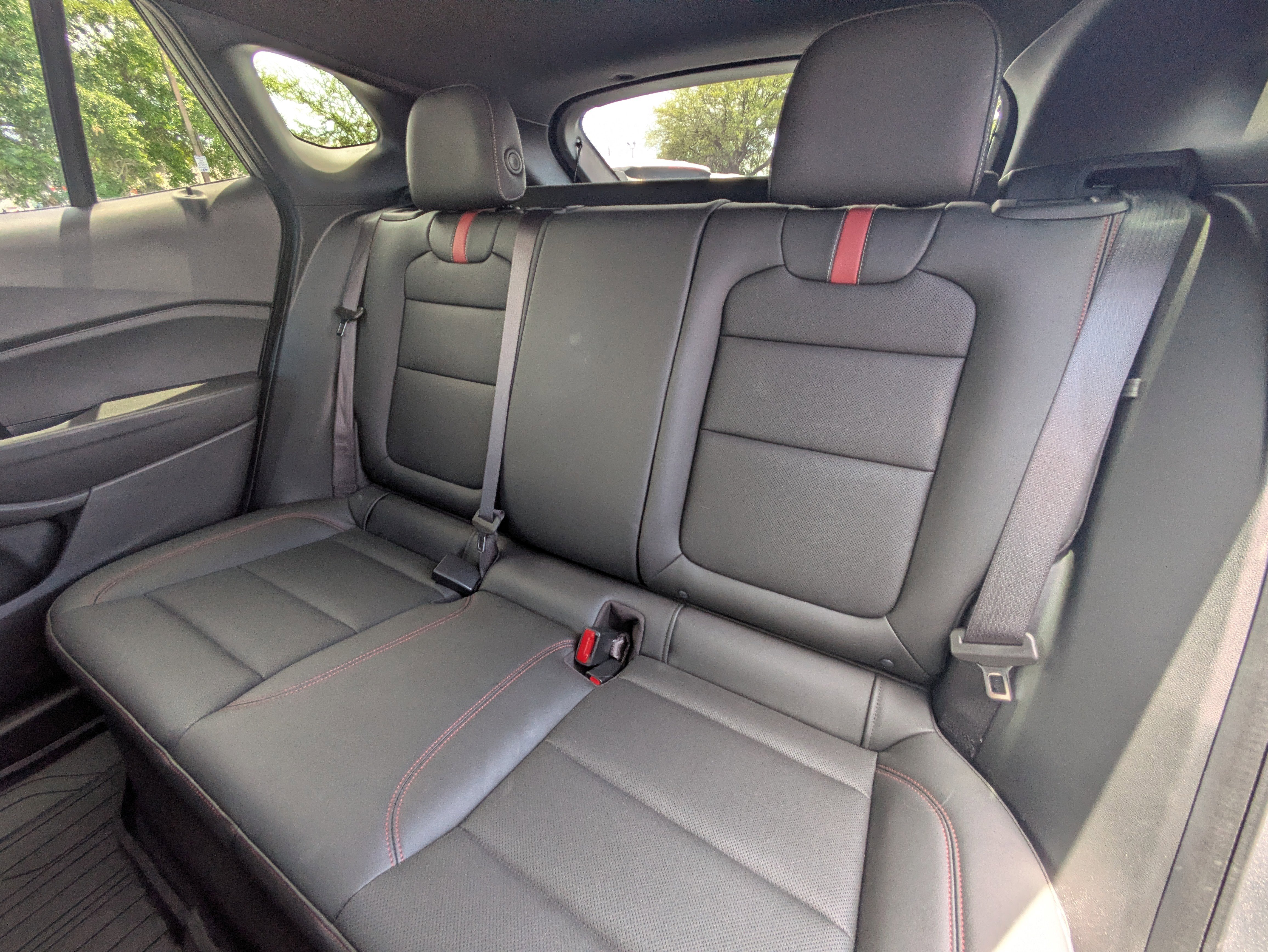 Used 2025 Chevrolet Trax RS w/ Driver Confidence Package FWD image 8