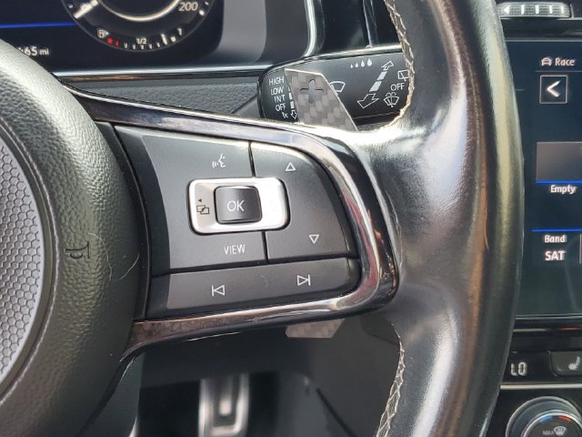 Used 2019 Volkswagen Golf R 4-Door AWD/4WD image 12