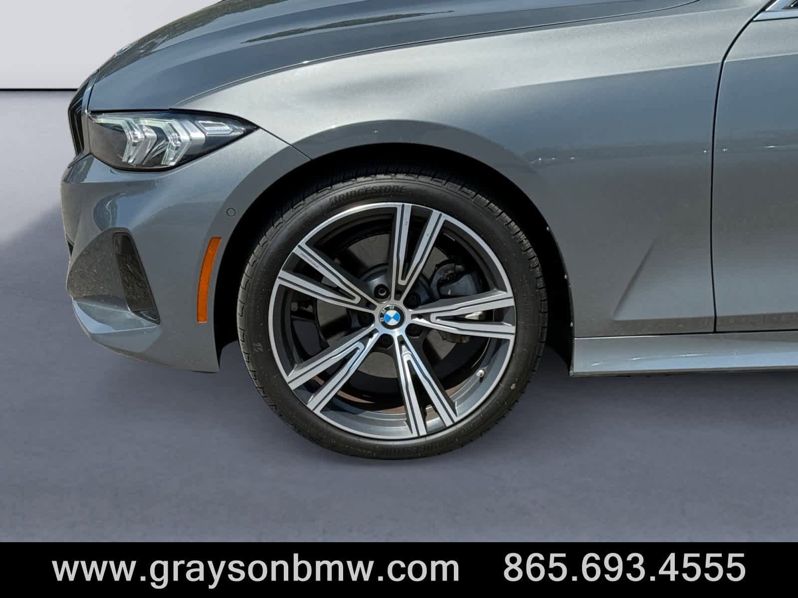 Used 2024 BMW 330i xDrive Sedan w/ Premium Package AWD/4WD image 9
