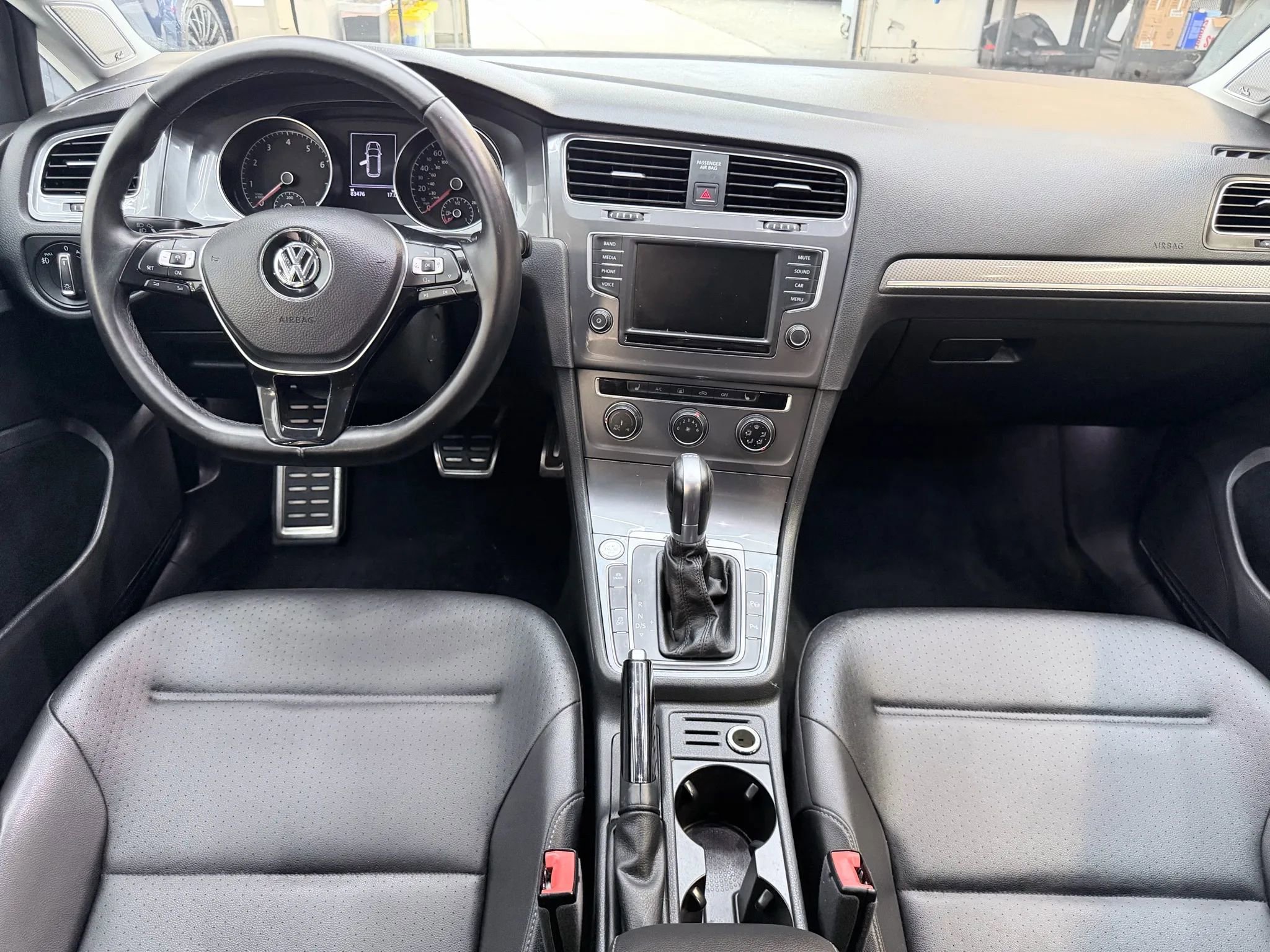 Used 2017 Volkswagen Golf Alltrack SE image 14