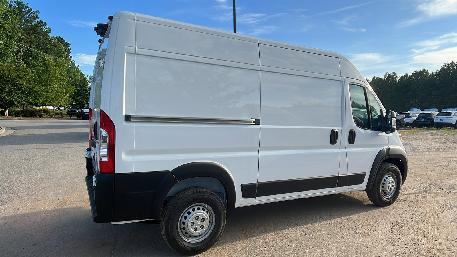 New 2025 RAM ProMaster 1500 w/ Safety Group FWD image 8