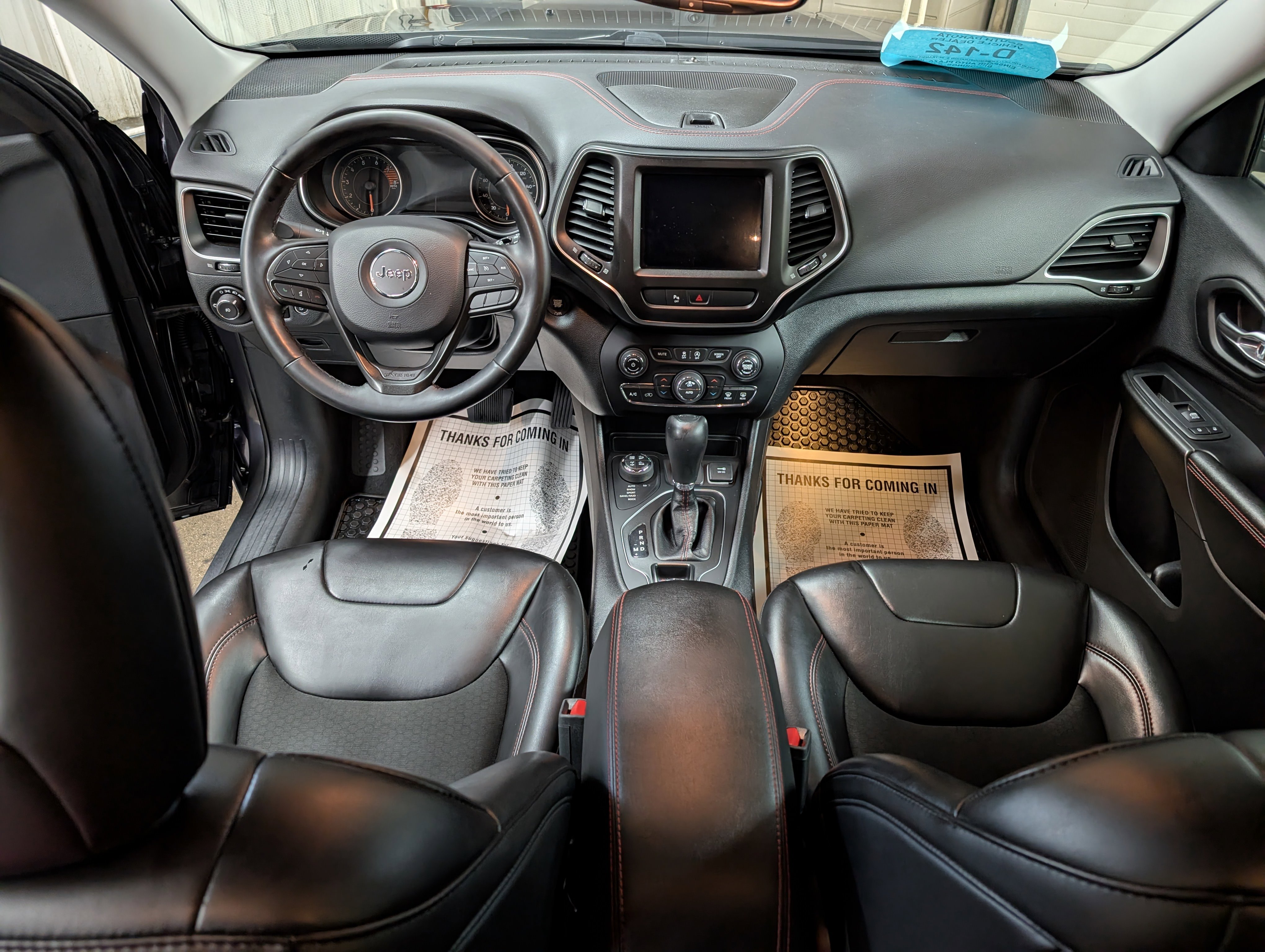 Used 2019 Jeep Cherokee Trailhawk w/ Comfort/Convenience Group image 19