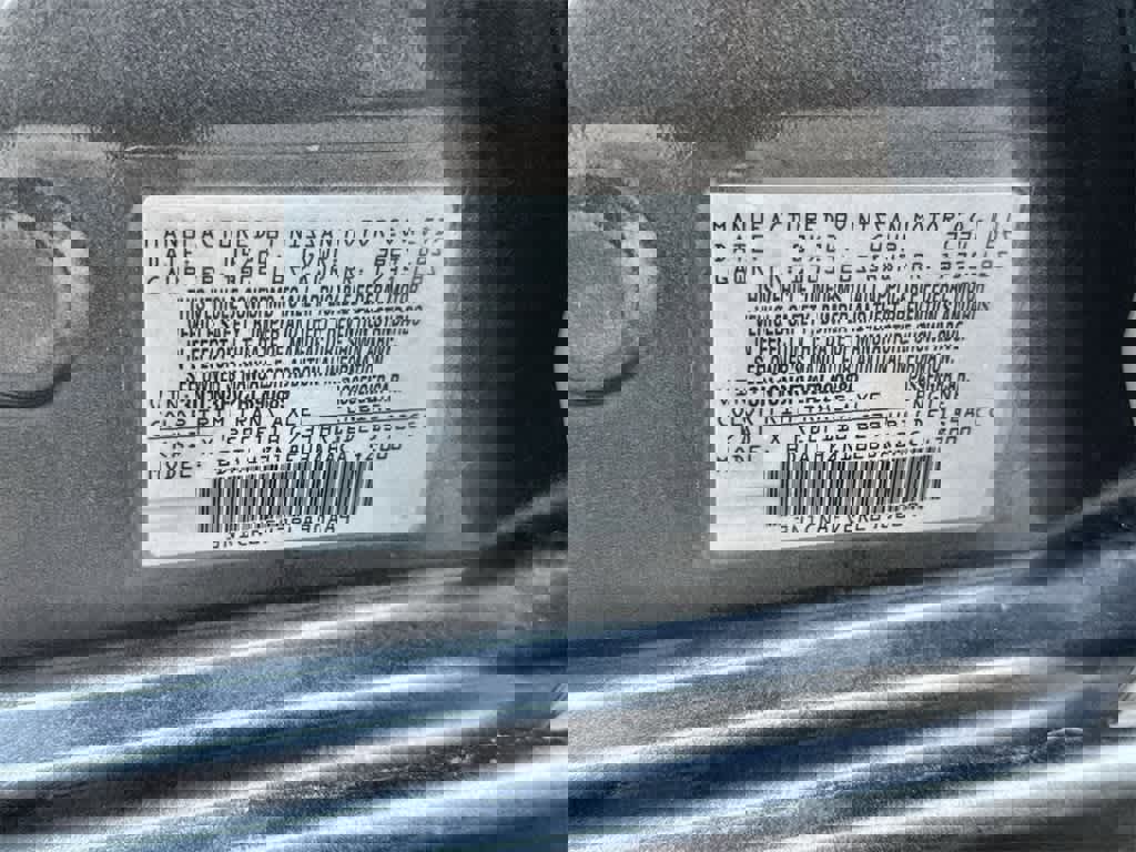 Used 2024 Nissan Versa SR image 25