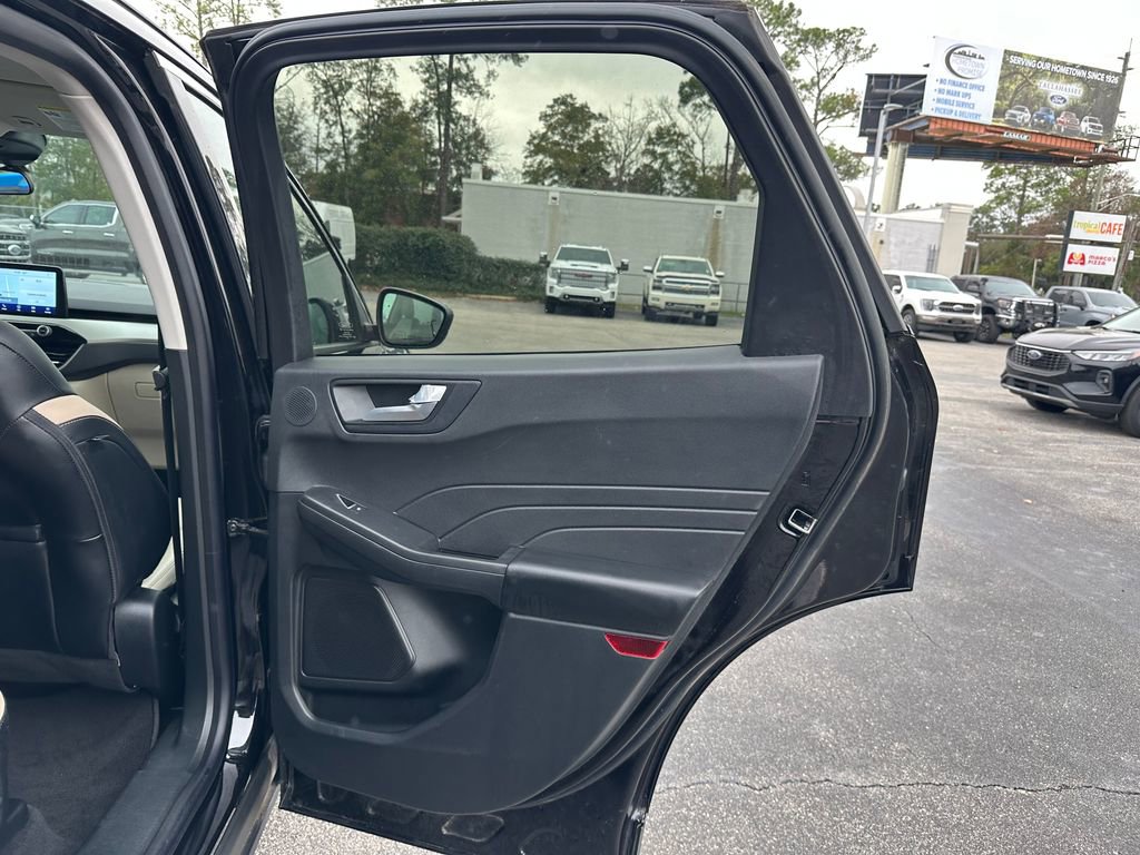 Used 2021 Ford Escape SEL w/ Technology Package image 28