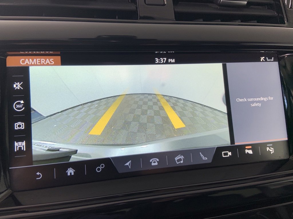 Used 2017 Land Rover Discovery HSE Luxury image 12