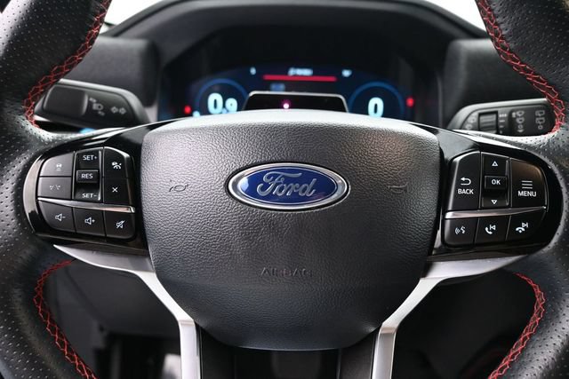 Used 2025 Ford Explorer ST-Line AWD/4WD image 30