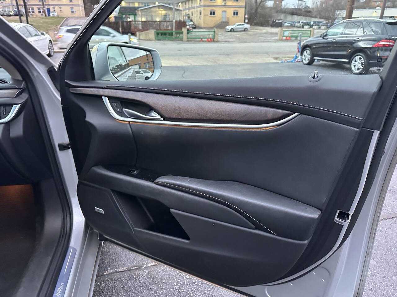 Used 2018 Cadillac XTS Luxury image 14